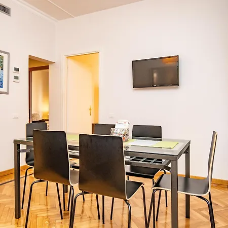 Mecenate Fori Imperiali Апартаменты Рим